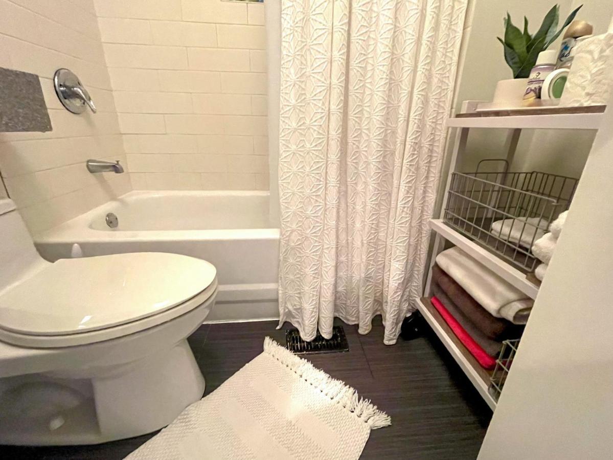 Wrigleyville Friends Unit - 5Bdrm シカゴ エクステリア 写真